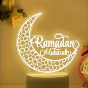 NIB 3D Crescent Moon Ramadan Mubarak LED Light